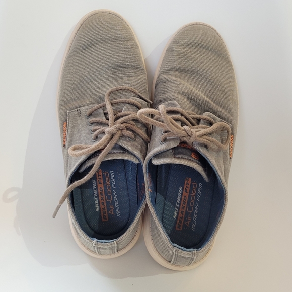 SHOES 2/$40 Men's Casual Skechers Canvas shoes - Picture 5 of 5